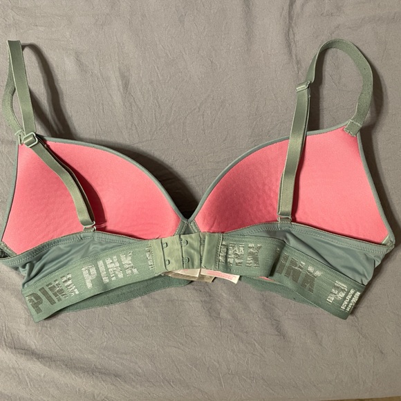 PINK wear everywhere wireless push-up bra - Picture 2 of 3